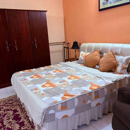 Resident View Homestay 康提 外观 照片