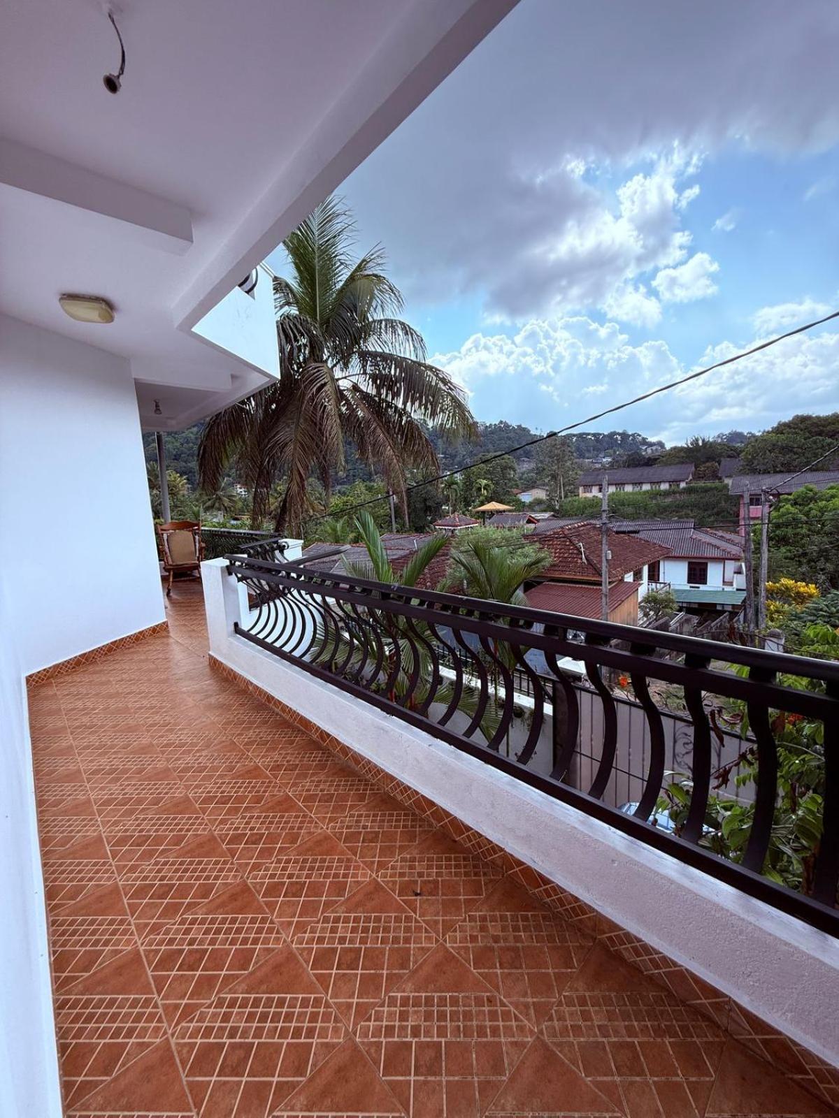 Resident View Homestay 康提 外观 照片