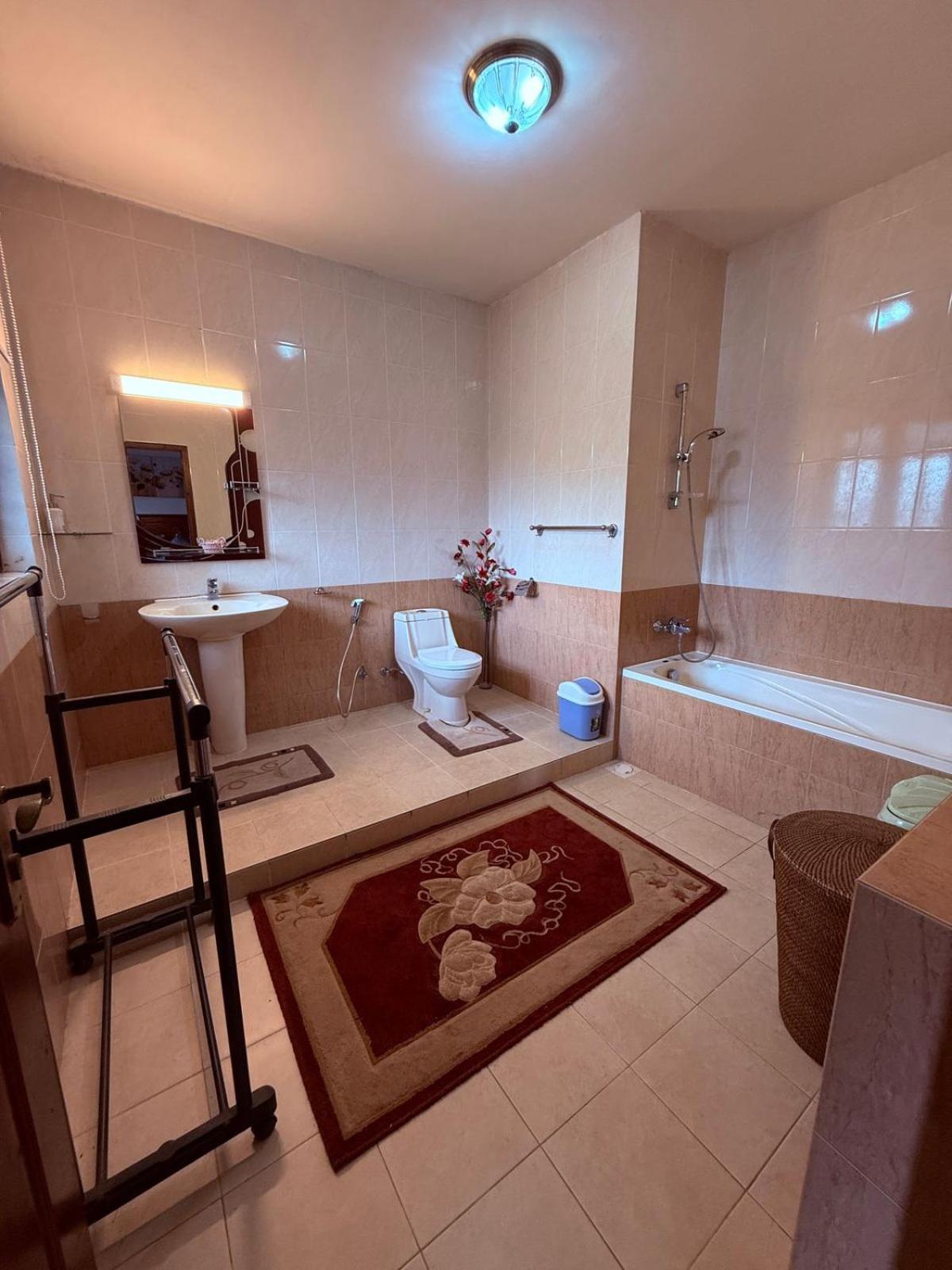 Resident View Homestay 康提 外观 照片
